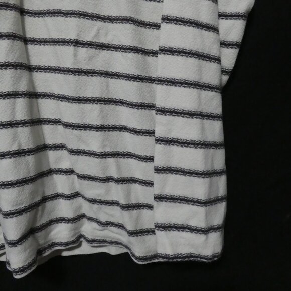 CLUB MONACO | medium | 100% Cotton | White Striped Textured V-Neck Sweater - Picture 8 of 16